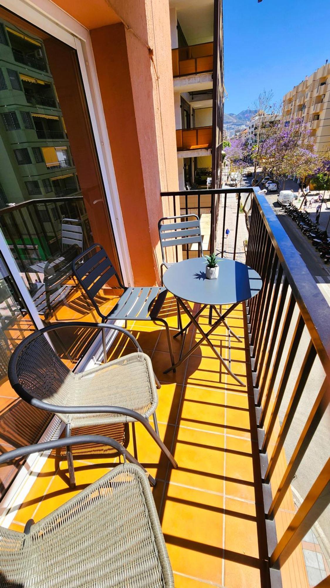 Stunning Gem With And Sea Views Apartment *
