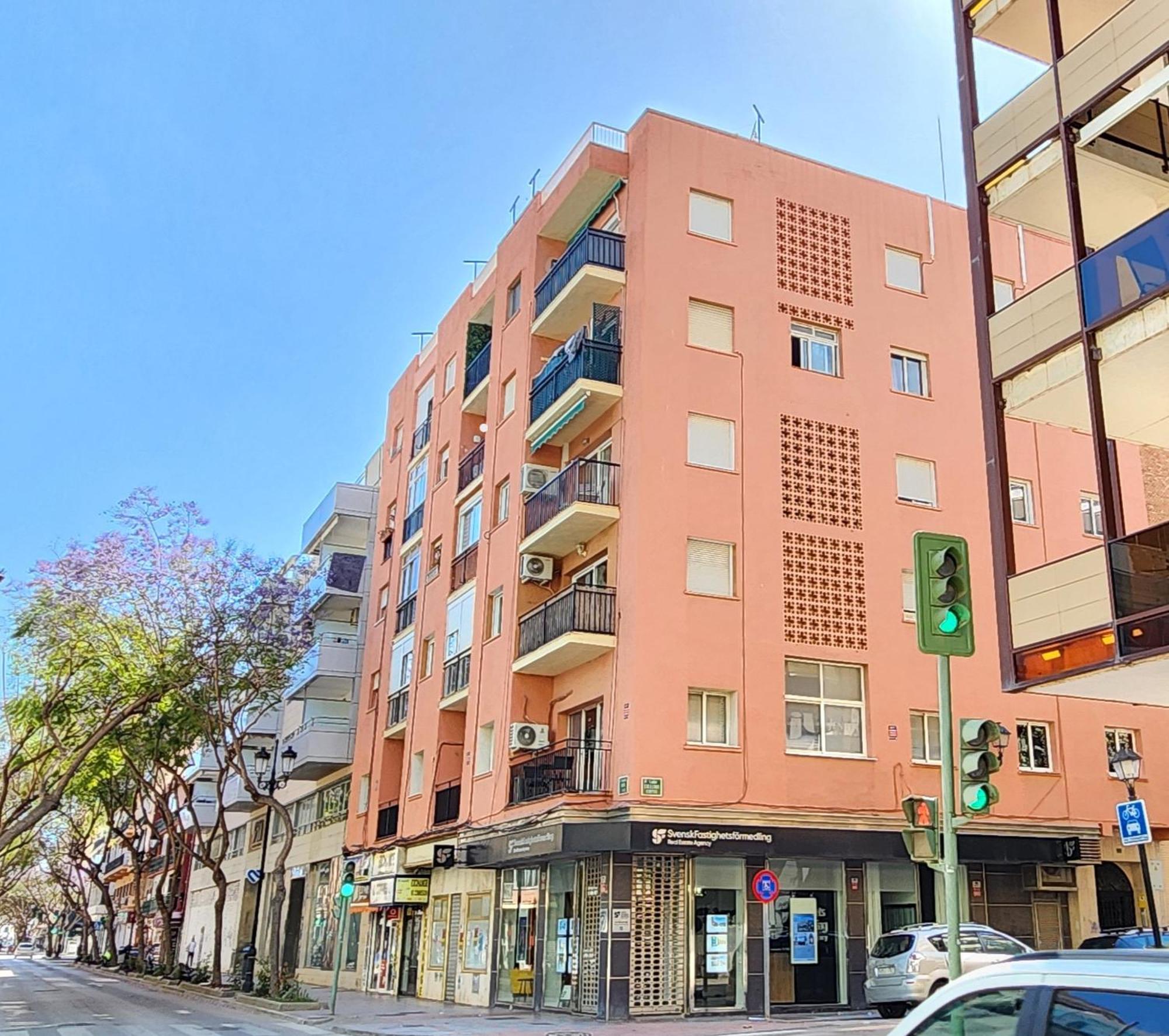 Stunning Gem With And Sea Views Apartment